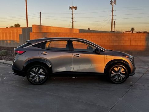 Used 2024 Nissan Ariya FWD image 5