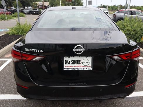 Certified 2025 Nissan Sentra SV FWD image 7