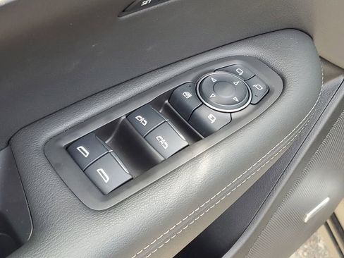 Used 2025 Cadillac XT6 Luxury AWD/4WD image 20