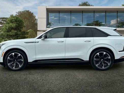 New 2025 Cadillac Escalade IQ Sport 2 w/ LPO, ONYX Package image 7