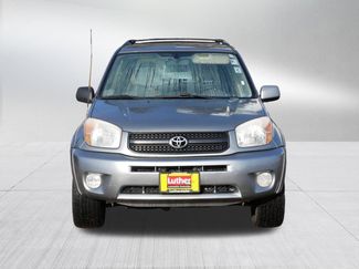 Used 2004 Toyota RAV4 4WD video 2
