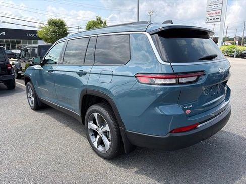 New 2026 Jeep Grand Cherokee L Limited w/ MOPAR Finishing Package AWD/4WD image 5