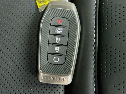 New 2026 INFINITI QX80 Autograph image 38