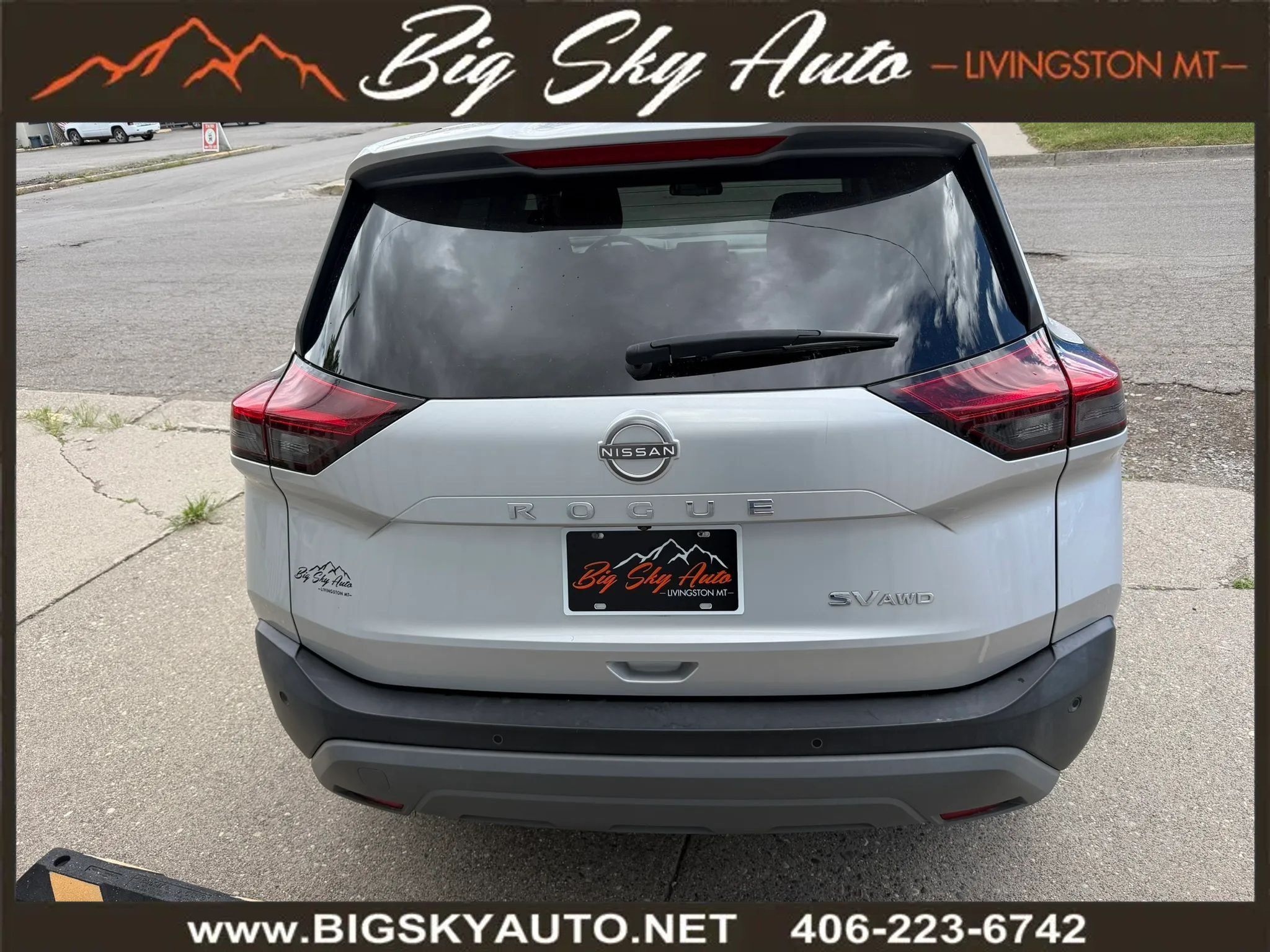 Used 2022 Nissan Rogue SV AWD/4WD image 8