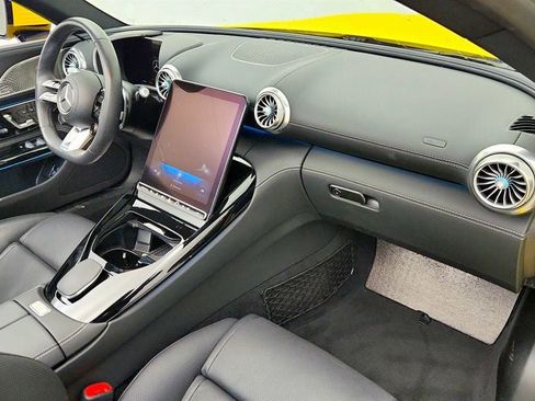 Used 2023 Mercedes-Benz SL 43 AMG image 24