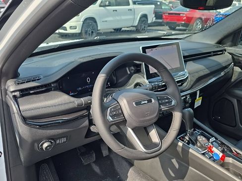 New 2026 Jeep Compass Limited w/ Sun, Sound & Navigation Group AWD/4WD image 11