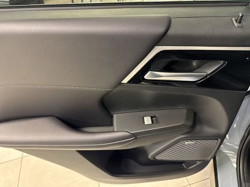 New 2026 Mitsubishi Outlander AWD image 38