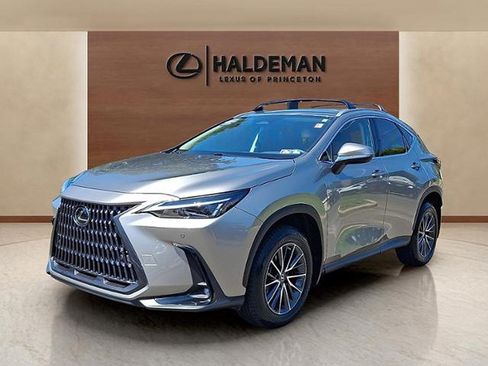 Used 2023 Lexus NX 350 AWD image 3
