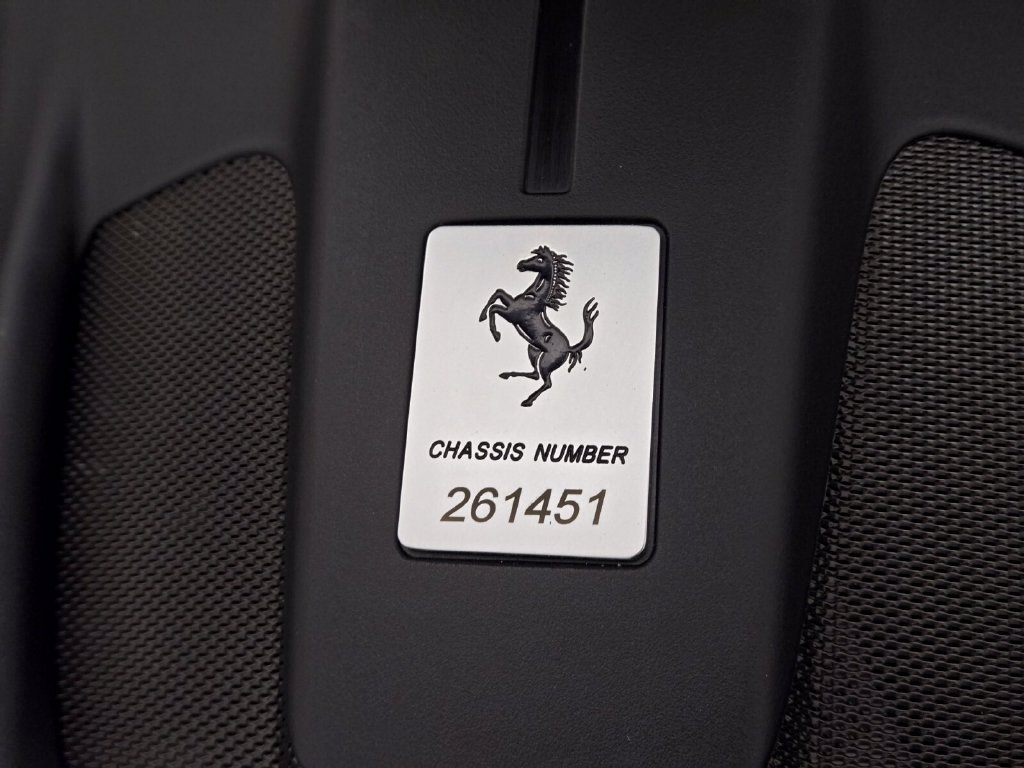 Used 2021 Ferrari Roma RWD image 30