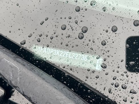 Used 2015 Ford Focus SE w/ Equipment Group 201A image 31