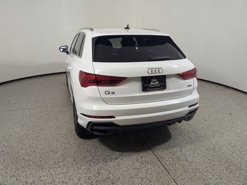 New 2025 Audi Q3 2.0T Premium image 5