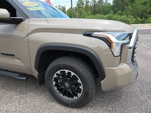 Used 2026 Toyota Tundra SR5 AWD/4WD image 32