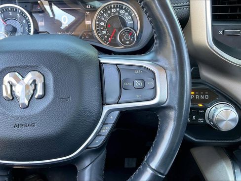 Used 2020 RAM 1500 Laramie AWD/4WD image 17