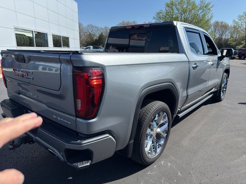 Used 2024 GMC Sierra 1500 Denali image 3