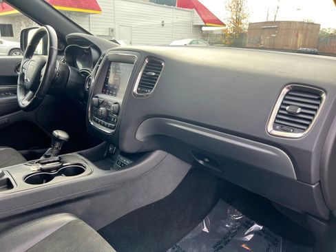 Used 2019 Dodge Durango R/T w/ Technology Group image 16