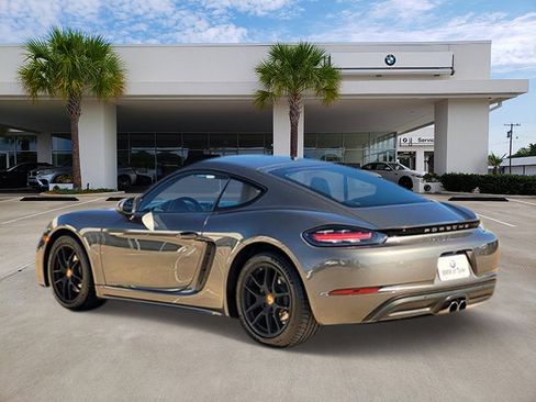Used 2024 Porsche 718 Cayman image 6
