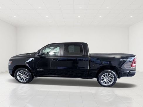 Used 2023 RAM 1500 Laramie AWD/4WD image 3