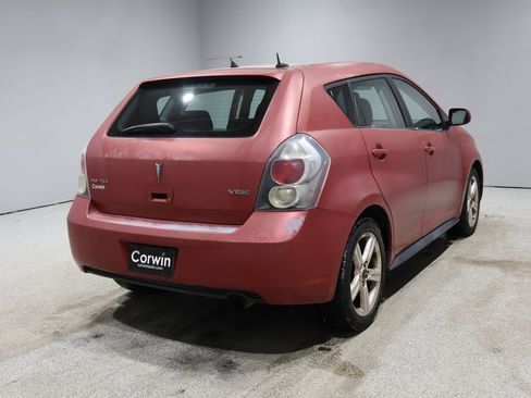 Used 2009 Pontiac Vibe Base w/ Sun And Sound Package image 2