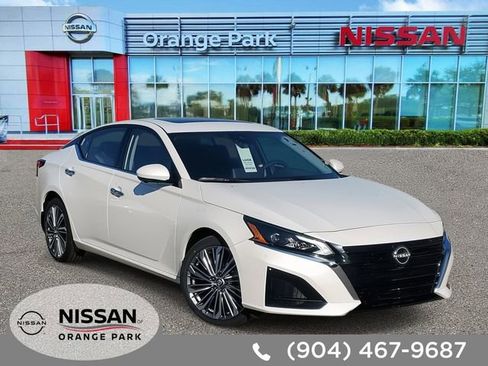 New 2025 Nissan Altima 2.5 SL image 1