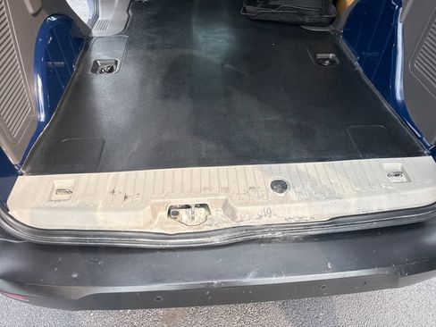 Used 2019 Ford Transit Connect XLT FWD image 28