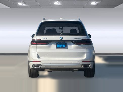 New 2026 BMW X7 xDrive40i image 9