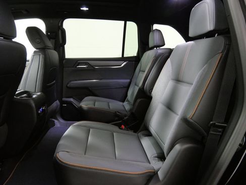 New 2026 GMC Acadia AT4 w/ Super Cruise Package AWD/4WD image 13