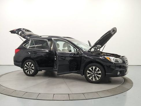 Used 2017 Subaru Outback 2.5i Limited AWD/4WD image 16