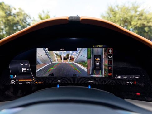 Used 2022 Ferrari Roma RWD image 32