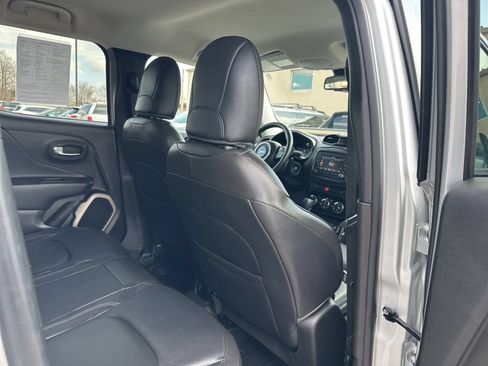 Used 2016 Jeep Renegade Limited AWD/4WD image 29