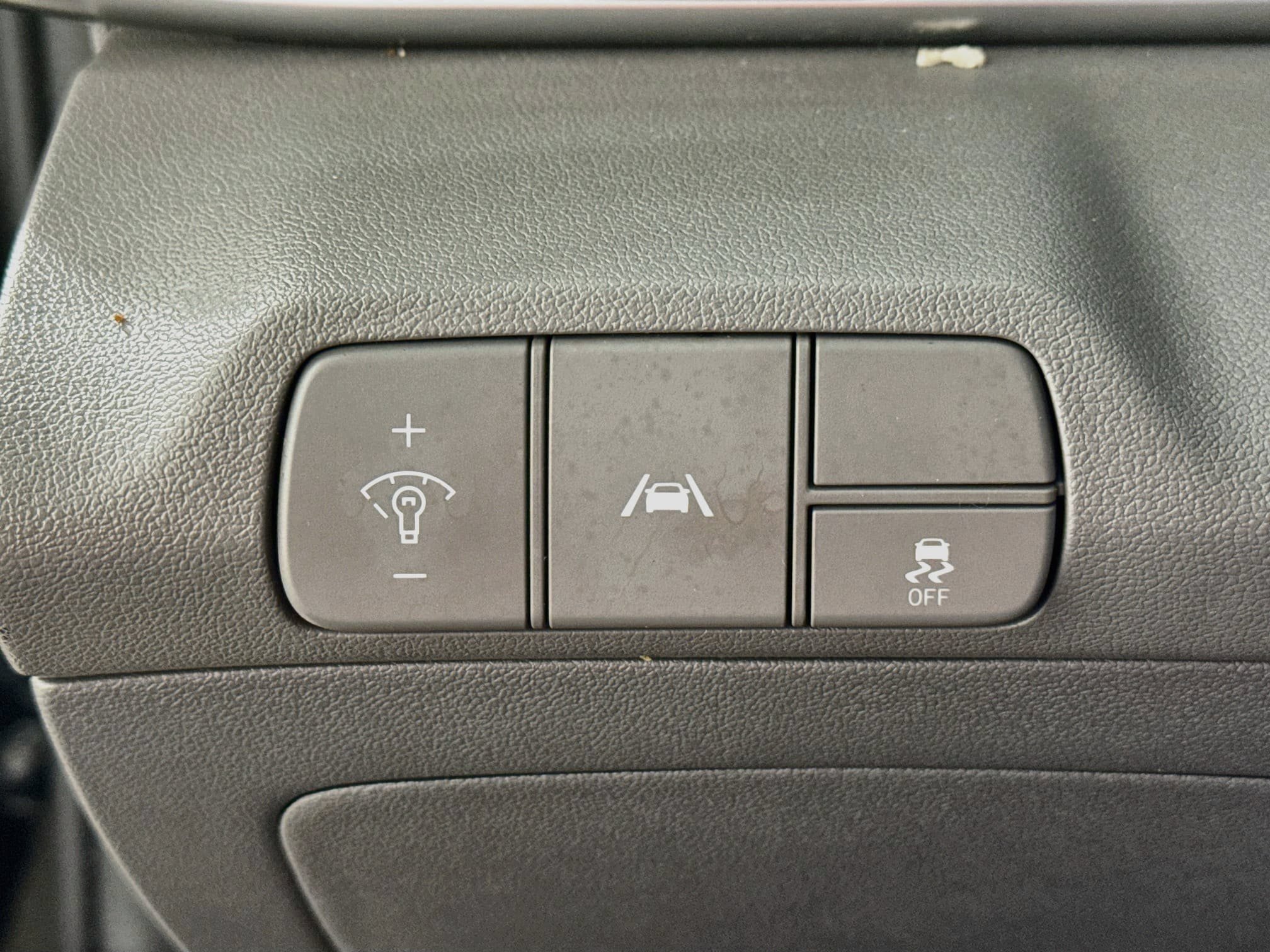 Used 2021 Hyundai Elantra SEL w/ Convenience + Premium Package FWD image 15