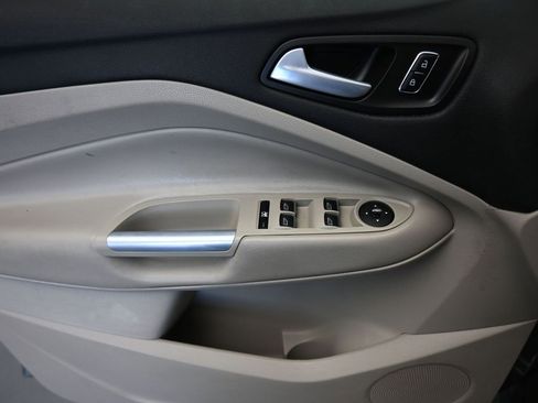 Used 2014 Ford C-MAX SE image 10