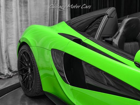 Used 2018 McLaren 570S Spider RWD image 16
