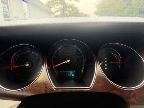 Used 2010 Ford Taurus SEL AWD/4WD image 18