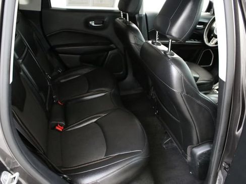 Used 2019 Jeep Compass Latitude AWD/4WD image 24