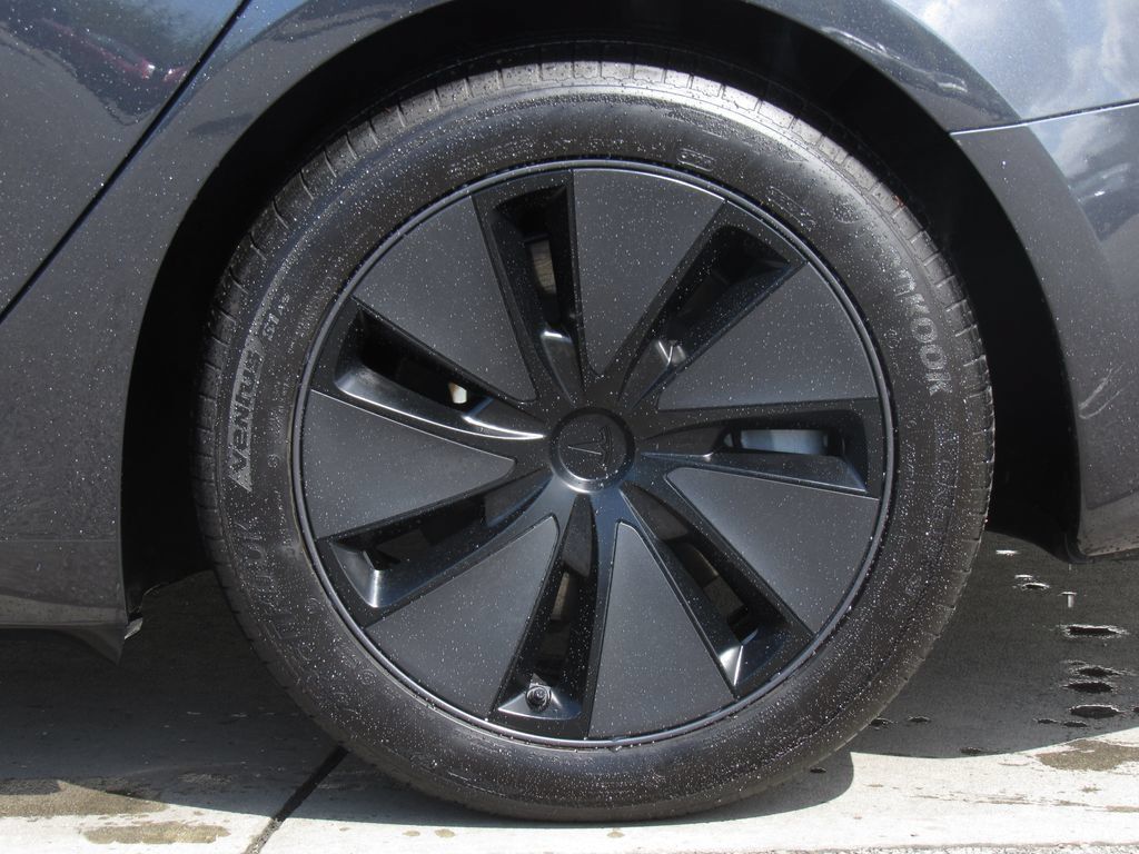 Used 2024 Tesla Model 3 Standard Range RWD image 32
