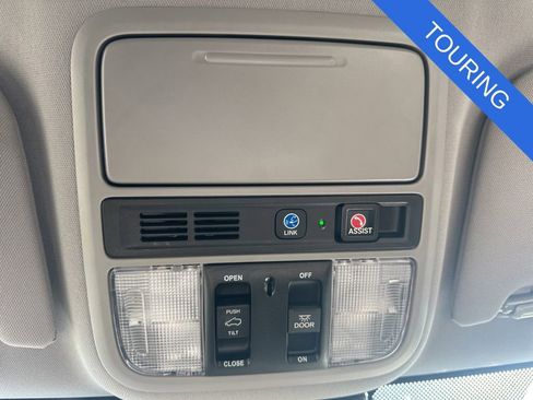 Used 2023 Honda Odyssey Touring image 21