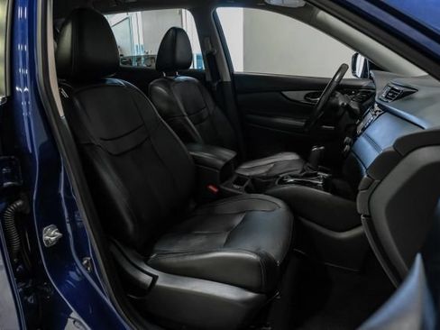 Used 2017 Nissan Rogue SL w/ SL Premium Package FWD image 34