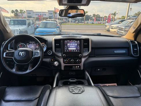 Used 2020 RAM 1500 Laramie RWD image 10