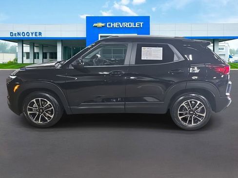 Used 2024 Chevrolet TrailBlazer LT w/ Driver Confidence Package image 8