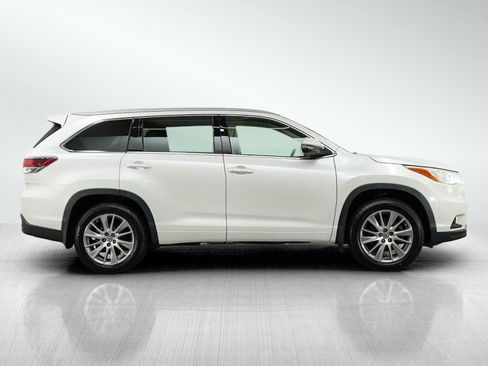 Used 2015 Toyota Highlander XLE AWD/4WD image 6