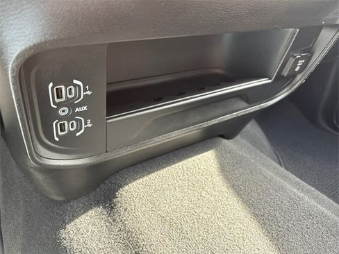 Used 2024 RAM 2500 Laramie w/ Safety Group image 28