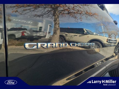 Used 2024 Jeep Grand Cherokee Limited 4xe w/ Luxury Tech Group II image 24