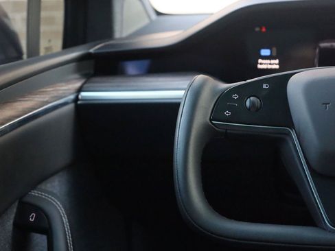 Used 2023 Tesla Model X AWD/4WD image 35