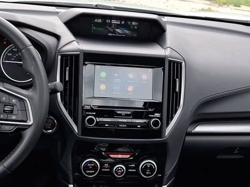 Certified 2023 Subaru Forester Premium AWD/4WD image 17