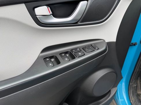 Used 2022 Hyundai Kona SEL w/ Convenience Package image 14