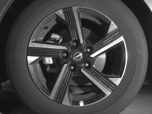 Used 2025 Nissan Sentra SV FWD image 12