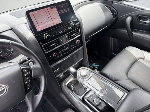 Certified 2024 Nissan Armada SV AWD/4WD image 16