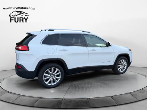 Used 2017 Jeep Cherokee Limited AWD/4WD image 4