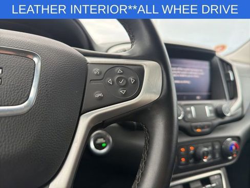 Used 2024 GMC Terrain SLT image 35
