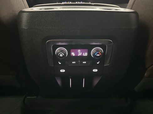 Used 2023 Chevrolet Tahoe High Country w/ Premium Package 2 image 24